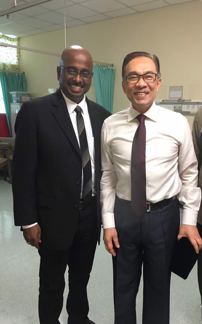 WhatsApp-Image-2018-05-16-at-15.50.33 Historic Moment - 16.05.2018 : Anwar is free !